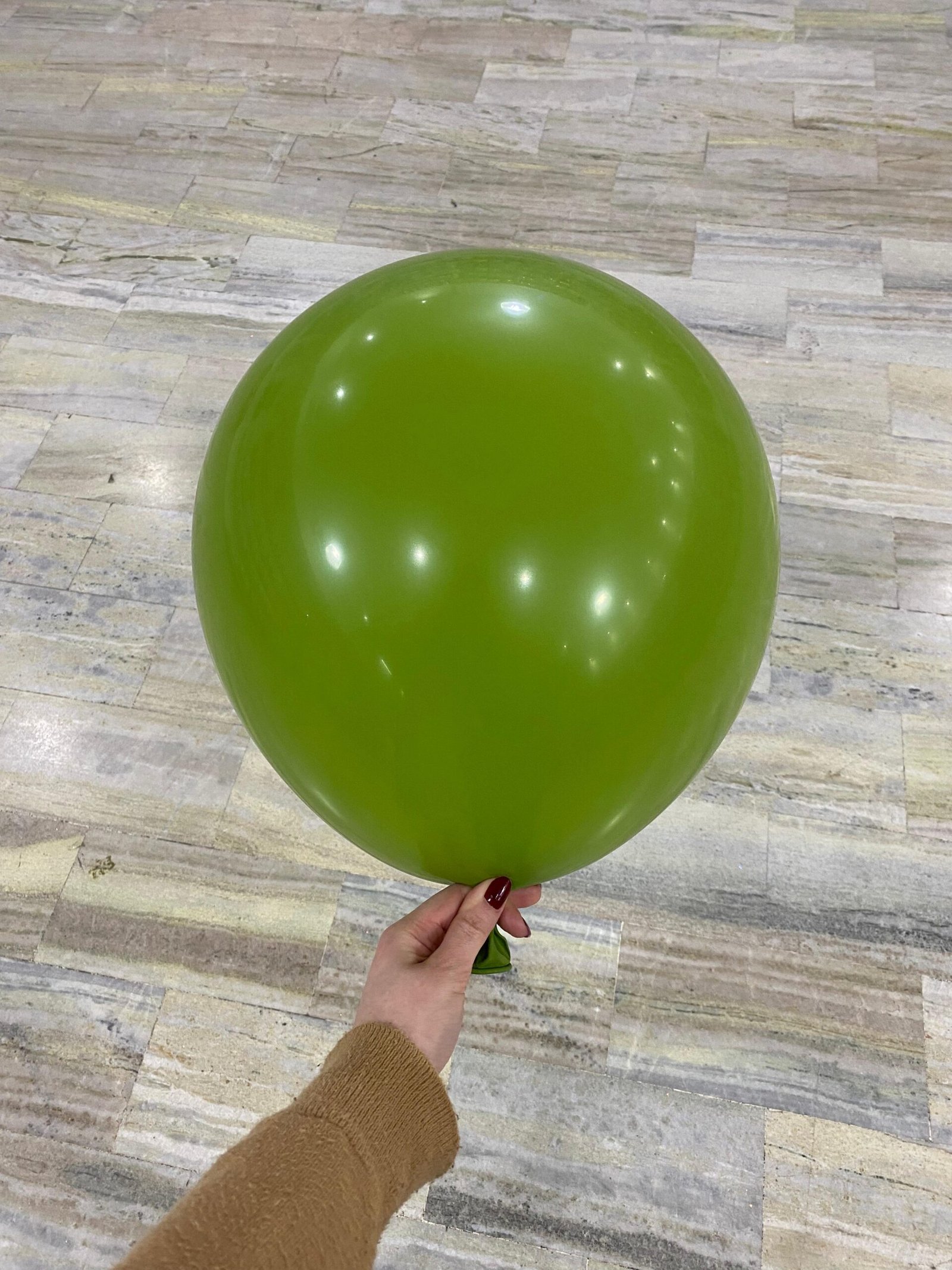 GLOBO TIP 24" verde palta
